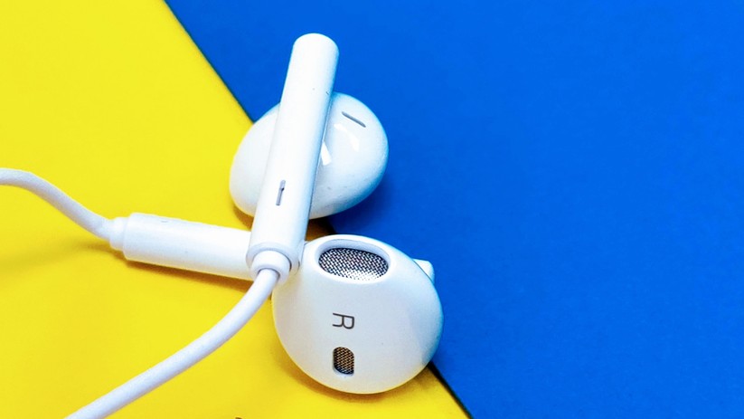 Die Kopfhörer von Huawei bieten einen ordentlichen Klang – wenn sie denn gut sitzen.