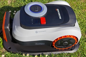 Test: Segway-Mähroboter i208 LiDAR – keine Kabel, keine Antenne, keine Probleme?