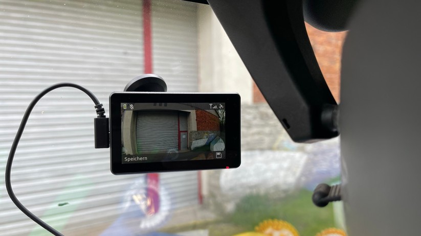 Garmin Dash Cam Live