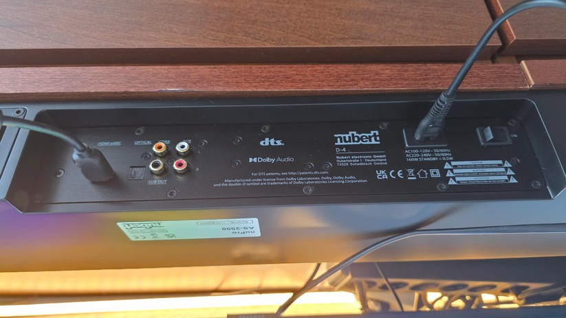 Nubert Nupro AS-2500: Schlanke Stereo-Soundbar mit Fokus auf Klarheit
