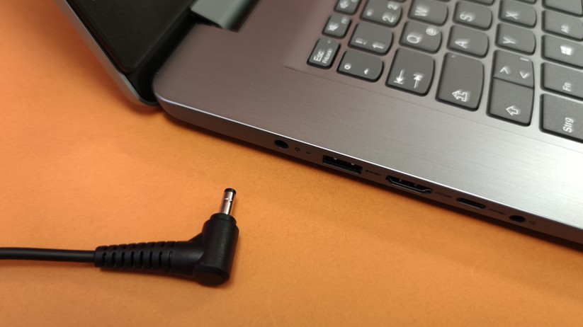 Lenovo IdeaPad 3 17ALC6