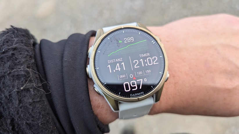 Garmin Fenix 8 mit OLED