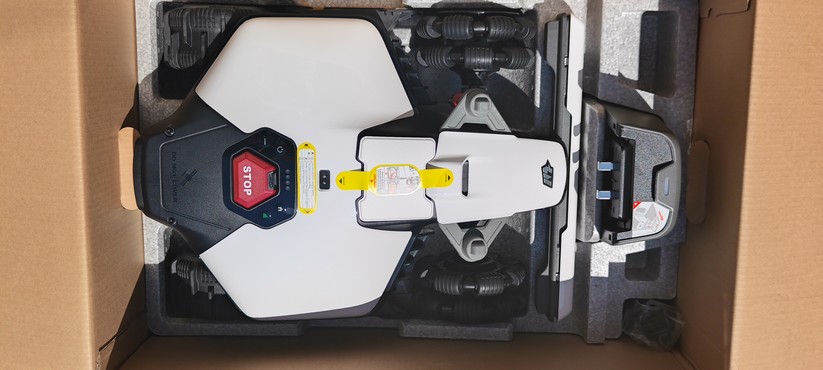 Mammotion Luba Mini AWD: Lieferumfang, Aufbau, Lidar-Modul