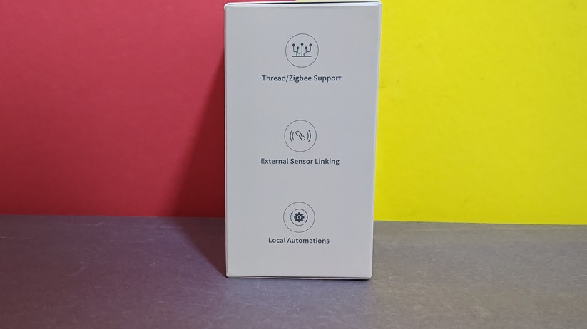 Das Aqara-Thermostat W500 ist für Fußbodenheizungen gedacht und kann entweder per Thread oder per Zigbee betrieben werden. Mehr Funktionen stehen mit Zigbee bereit. Eine direkte Integration in Home Assistant ist mit Zigbee2MQTT möglich.