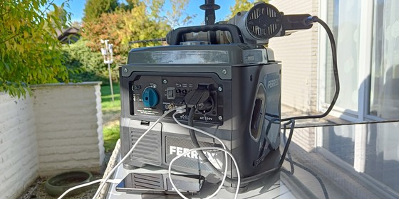 Stromgenerator Ferrex FE-INV1500