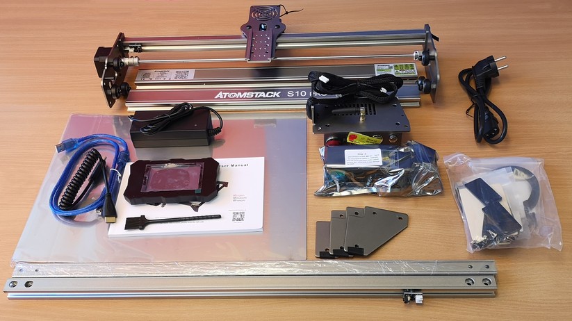 Die X-Achse mit dem Schlitten für den Laserkopf ist fertig vormontiert.