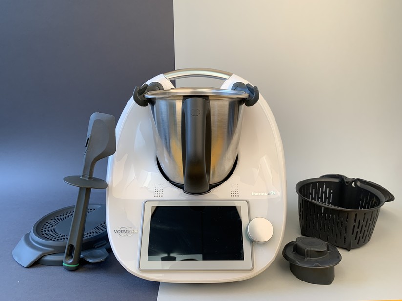 Keine Fernsteuerung per App – dafür bietet der Thermomix ein großes Display.