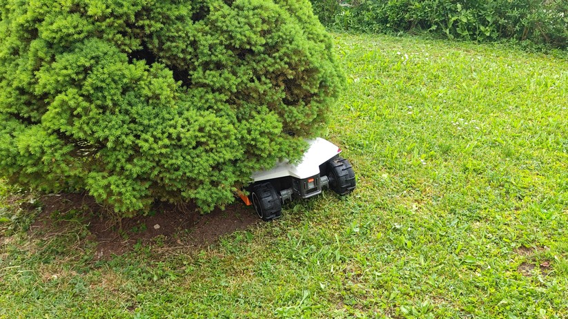 Mammotion Luba 3 AWD 3000: LiDAR, RTK und KI-Kameras, 40 cm Schnittbreite und 12-Ah-Akku