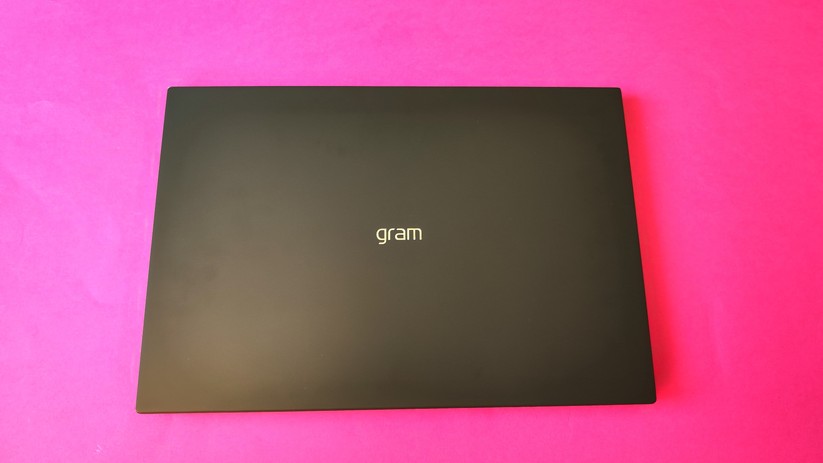 LG Gram 16