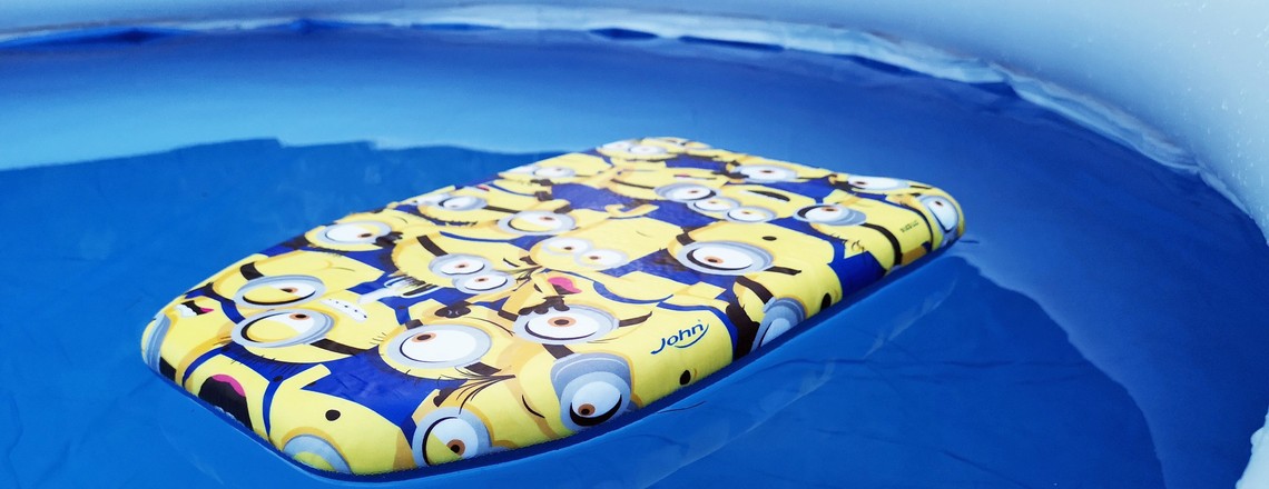 pool aufmacher