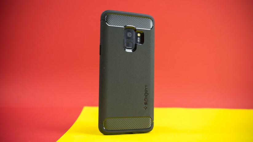 Spigen Rugged Armor