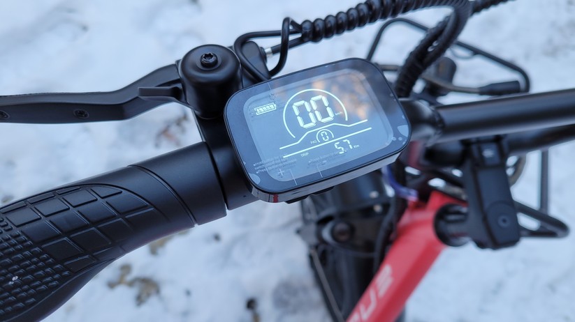  E-Bike mit Tiefeinstieg und Fat Tyres
