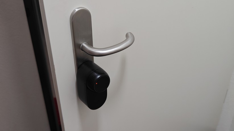 Switchbot Lock Ultra Vision Pro: Entsperren mit Gesicht, Hand, Fingerabdruck, NFC-Card, Code und App