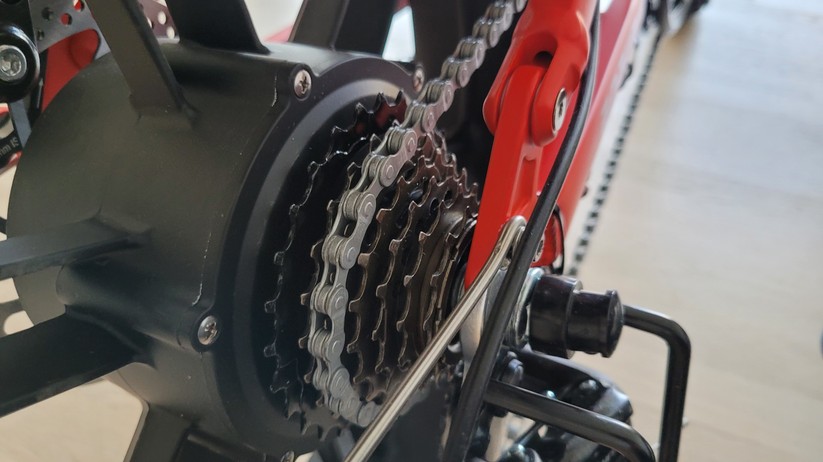  Faltbares E-Fatbike mit Doppelfederung und ergonomischer Sitzposition