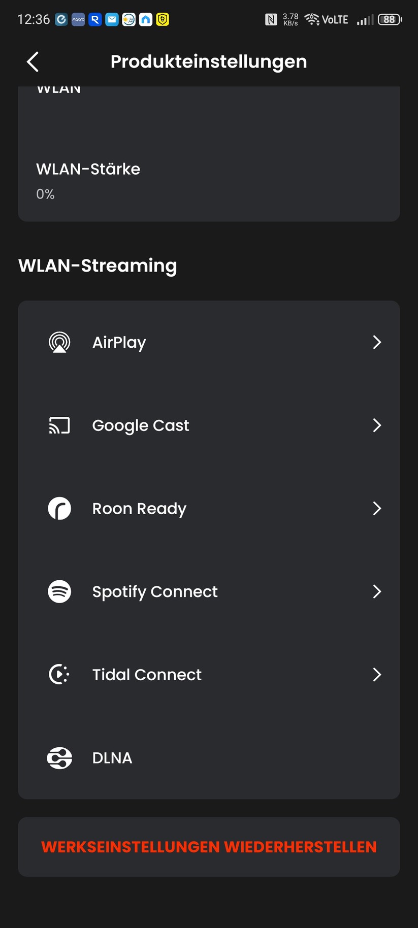 Die App JBL One bietet nicht nur umfangreiche Hilfen zur Abstimmung und Aufstellung der Soundbar, sondern integriert auch zahlreiche Streamingdienste.