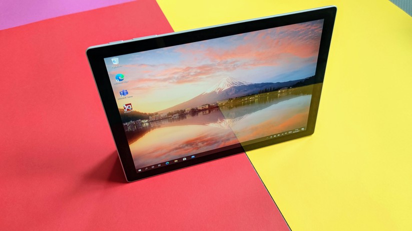 Microsoft Surface Pro 7+
