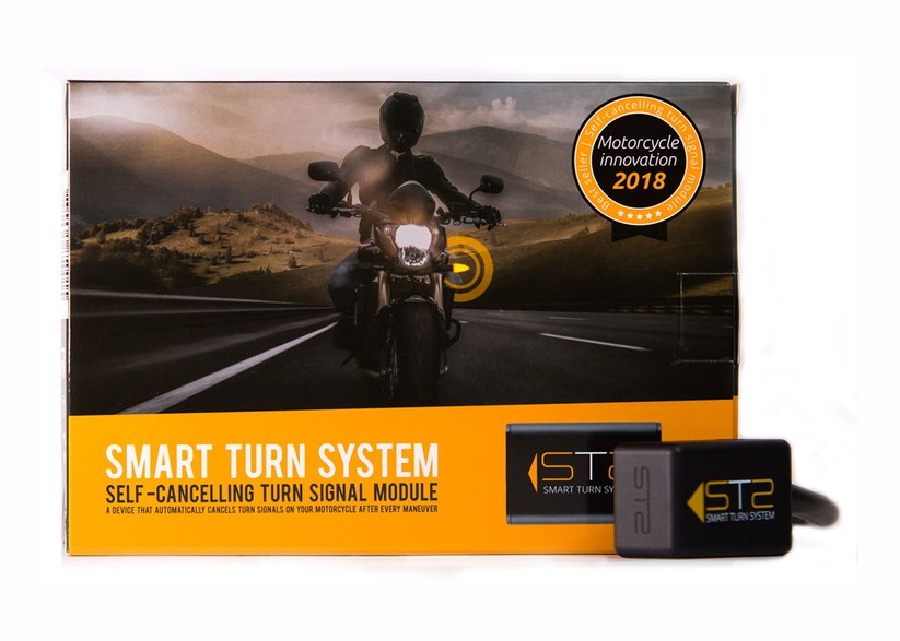Das STS Smart Turn System warnt, wenn der Blinker nach dem Abbiegen an bleibt. 