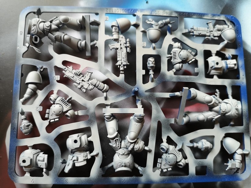 Grundieren funktioniert mit der Airbrush super. 