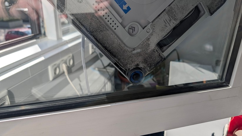 Ecovacs Winbot W3 Omni – Reinigung