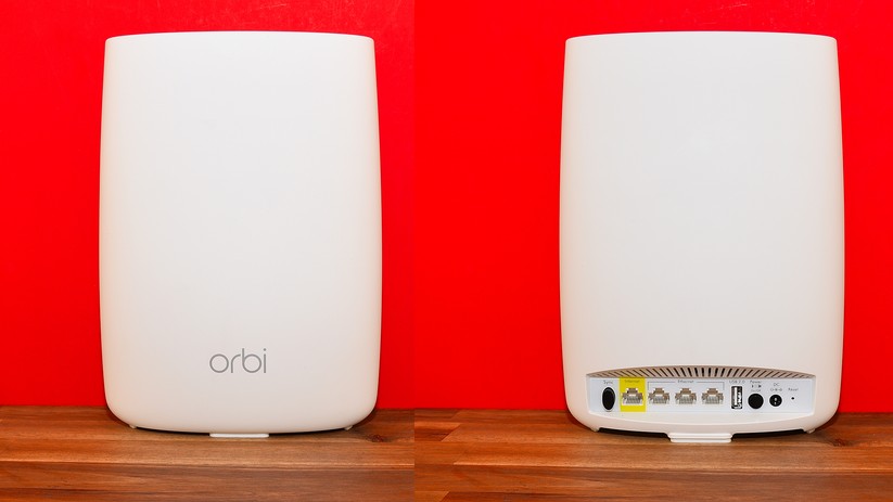 Der Netgear Orbi: Auf der Rückseite befinden sich sowohl beim Router wie auch den Mesh-Geräten Ethernet-Buchsen. (Bild: Harald Karcher) 