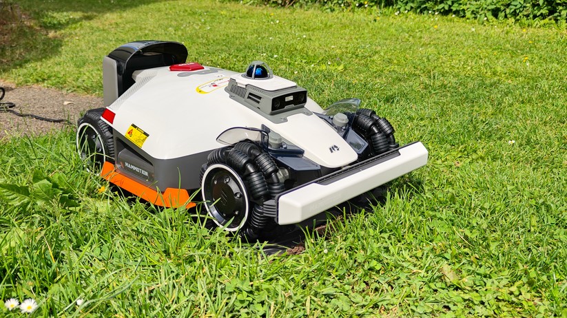 Mammotion Luba 3 AWD 3000: LiDAR, RTK und KI-Kameras, 40 cm Schnittbreite und 12-Ah-Akku