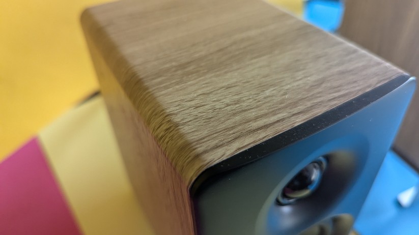 Edifier M60 - Bilder 