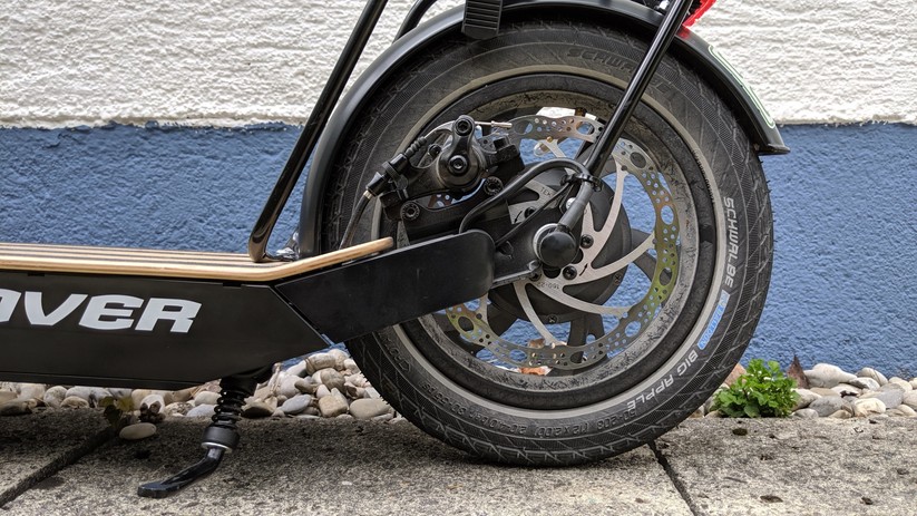 Der 250-W-Motor sitzt im Heckrad des Metz Moovers.