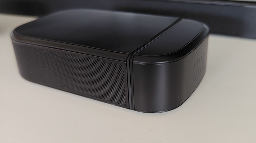 JBL Bar 800MK2: Soundbar mit Subwoofer und Akku-Rear-Speakern