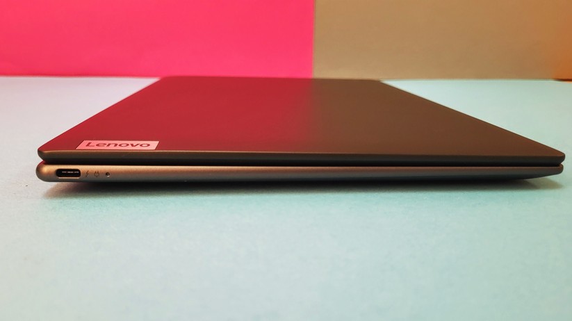 Lenovo Yoga Slim 7 Carbon (13IAP7)