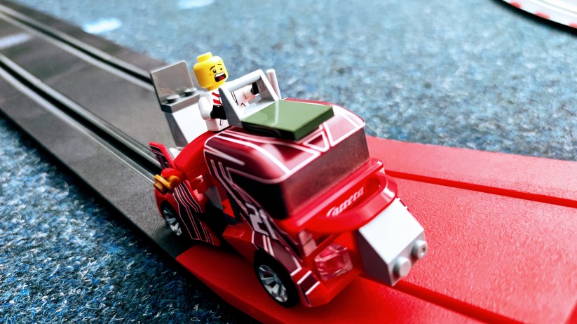 Carrera GO!!! Build 'n Race