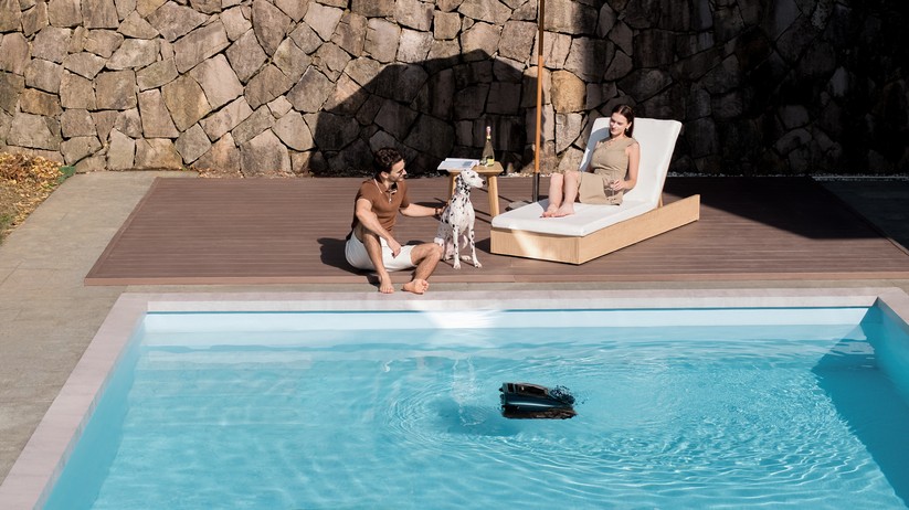 Gründliche automatisierte Poolreinigung