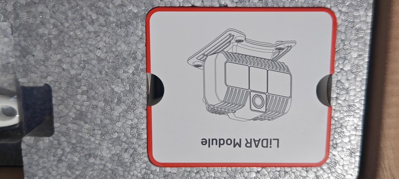 Mammotion Luba Mini AWD: Lieferumfang, Aufbau, Lidar-Modul
