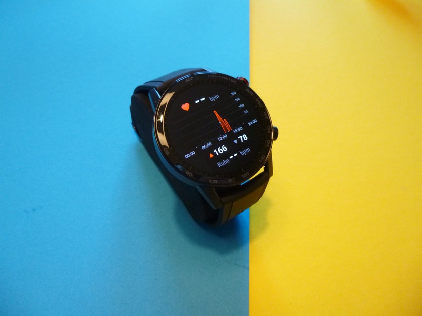 Die Uhr unterstützt die dauerhafte Pulsmessung. 