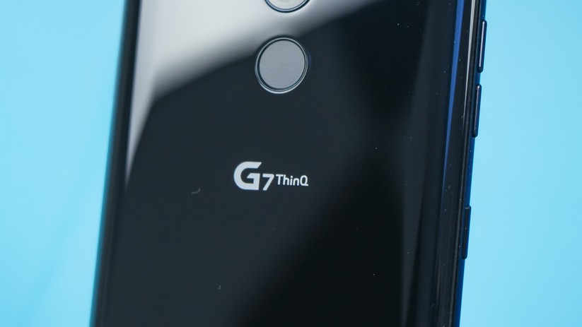 Der Fingerabdrucksensor des LG G7 Thinq sitzt auf der Rückseite und arbeitet zuverlässig.