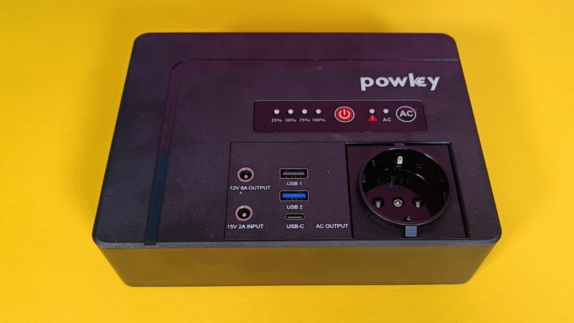 Powkey Powerbank mit Steckdose