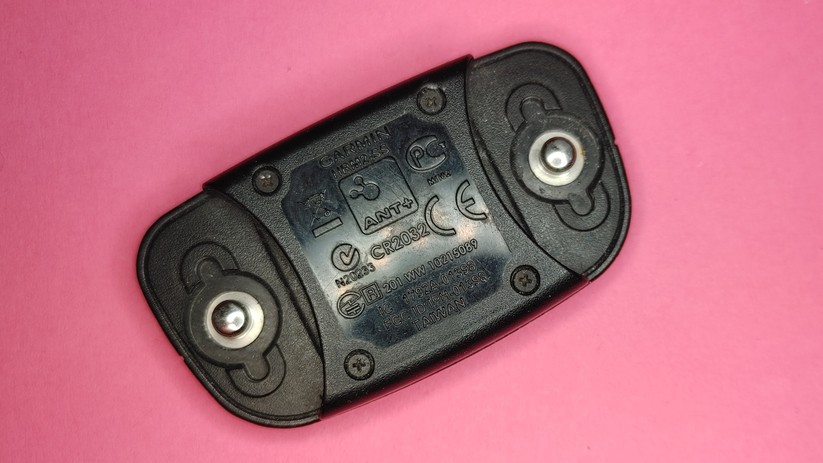Ein Pulsmesser für einen Brustgurt, in dieser Ausführung mit Ant+-Datenübertragung. 
