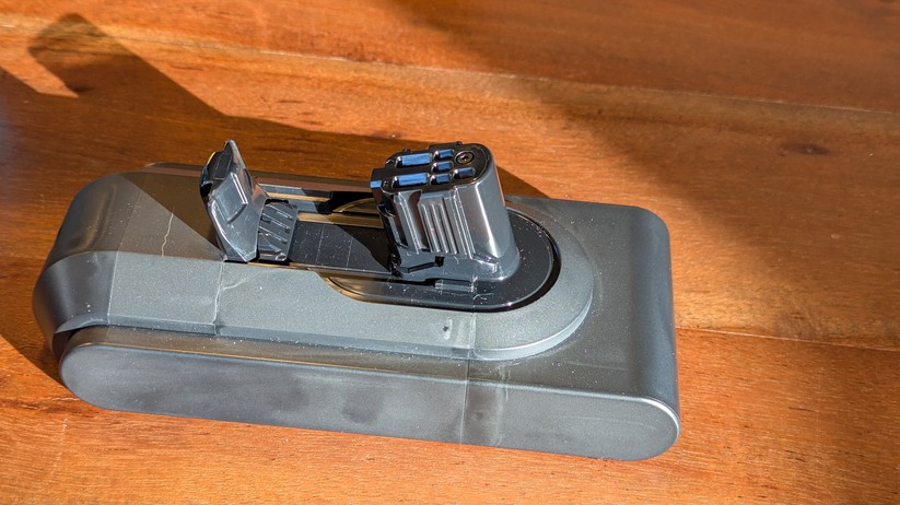 Dyson V16 Piston Animal Submarine - Bilder