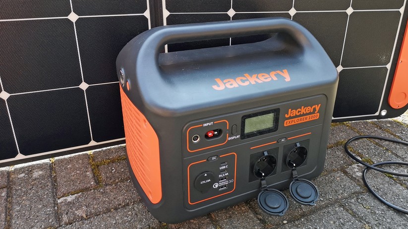 Der Handgriff ist praktisch, macht die Powerstation aber klobiger als sie eigentlich ist.