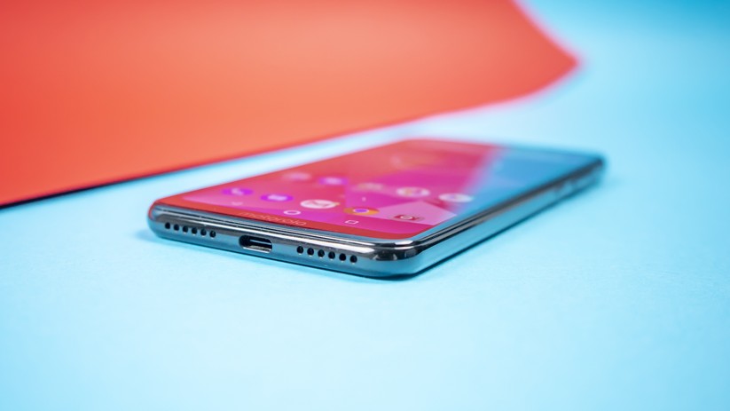 USB-C, Lautsprecher und Mikrofon