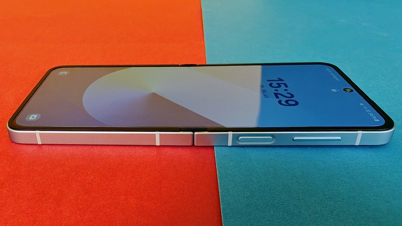 Samsung Galaxy Z Flip 6