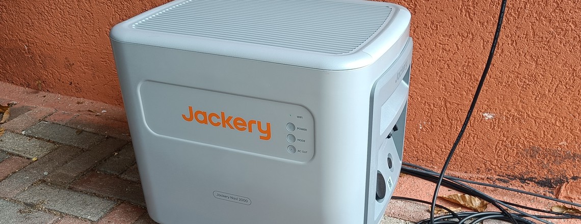 Jackery Navi 2000