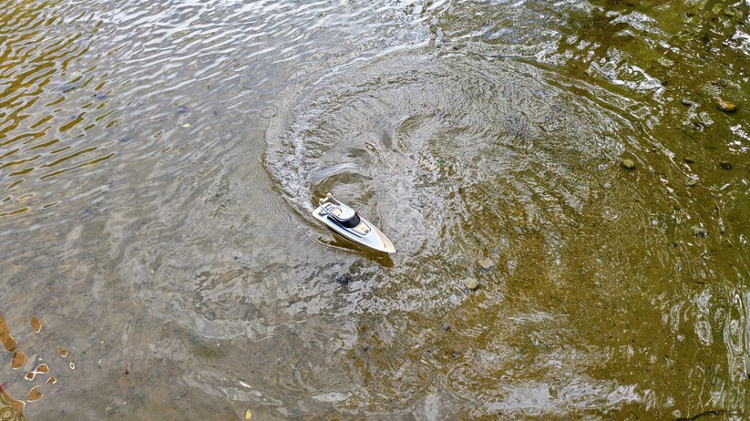Carson RC Yacht Hurikan