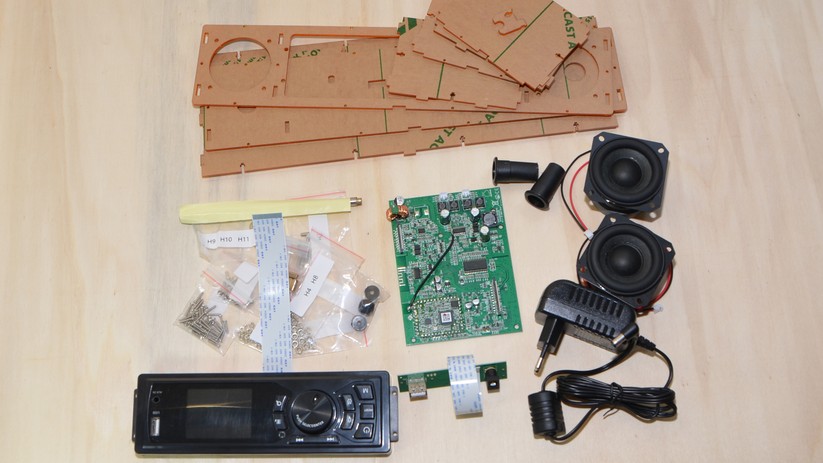 Der Bausatz für das DAB+-Radio.