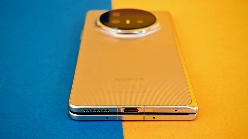 Honor Magic V6