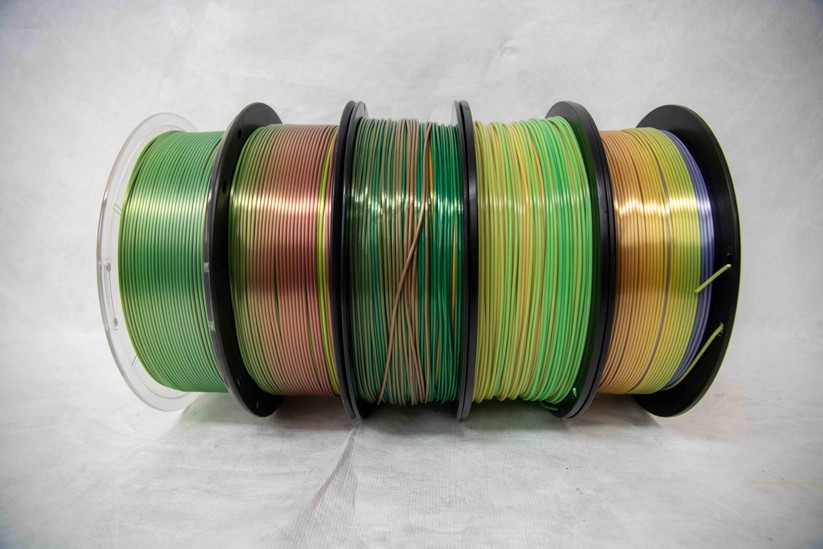 Rainbow-Filament im Vergleich: Die Testkandidaten.