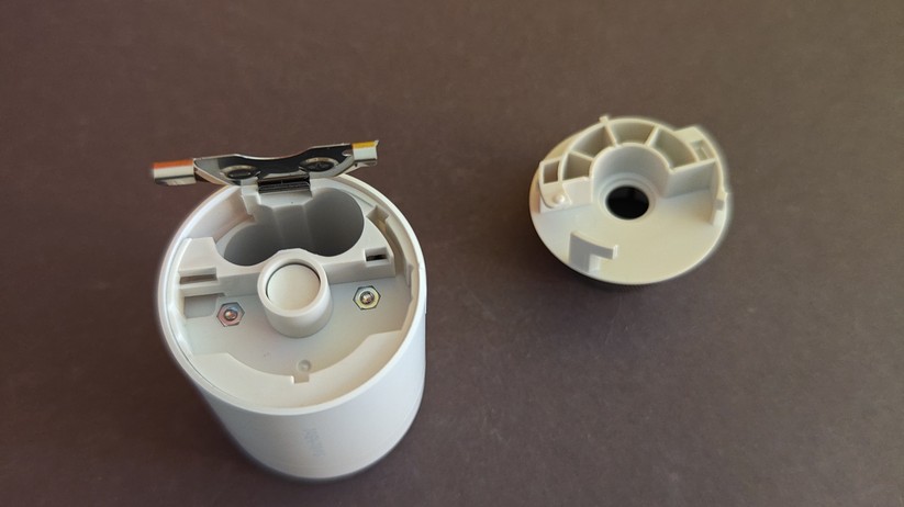 Switchbot Radiator: Das smarte Heizkörperthermostat fällt relativ kompakt aus, bietet viele Adapter, arbeitet zuverlässig und ist relativ günstig.