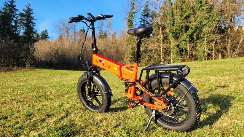  Faltbares E-Fatbike mit Doppelfederung und ergonomischer Sitzposition