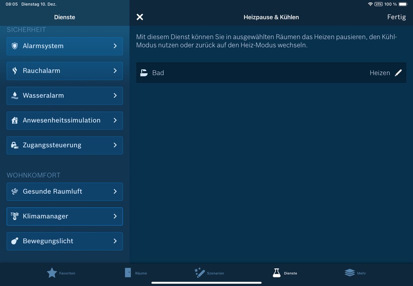 Die Bosch Smart Home App ist auch für Tablets optimiert. Sie ist übersichtlich und lässt sich in der Regel leicht bedienen. Etwas umständlich ist allerdings, dass man das Thermostat nicht auf der Geräteseite ein- und ausschalten kann. Stattdessen muss man dafür den Klimamanager und die Option Heizpausen & Kühlen verwenden.