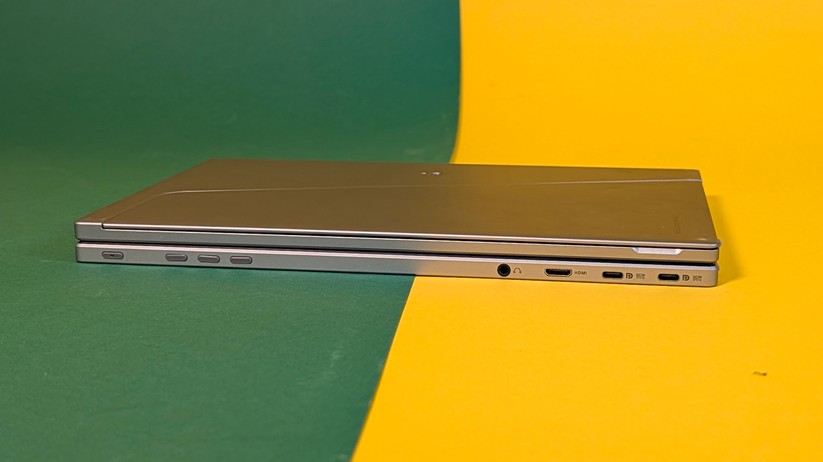 Asus Zenscreen Fold OLED MQ17QH – Bilderstrecke