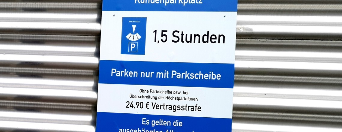 Strafzettel am Supermarkt